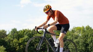 ロードバイクの服装はダサい？誤解される理由と機能性